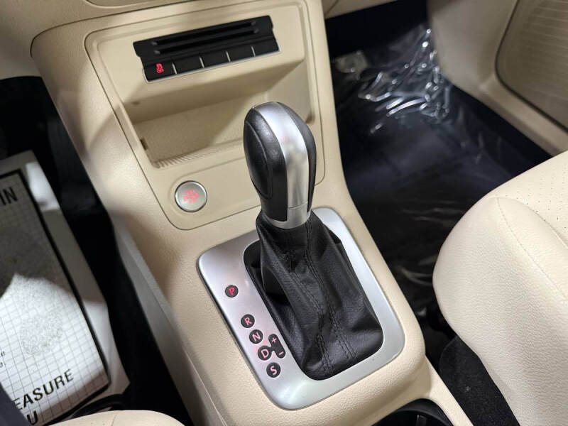 2015 Volkswagen Tiguan S