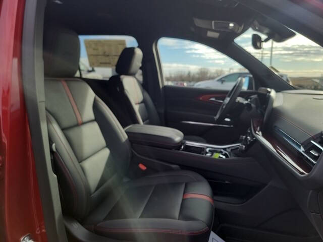 2025 Chevrolet Traverse RS