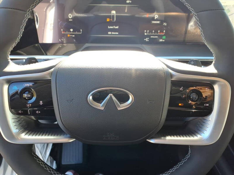 2026 Infiniti QX80 Luxe