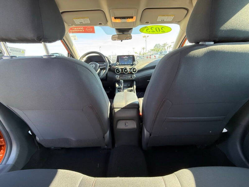 2025 Nissan Sentra SR