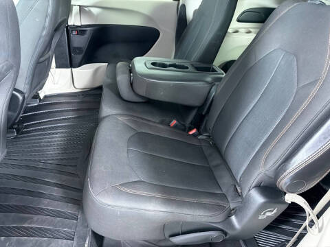 2018 Chrysler Pacifica LX