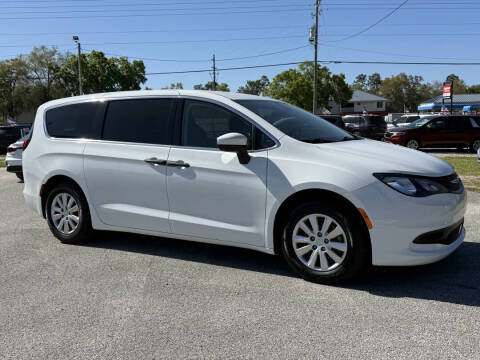 2021 Chrysler Voyager L