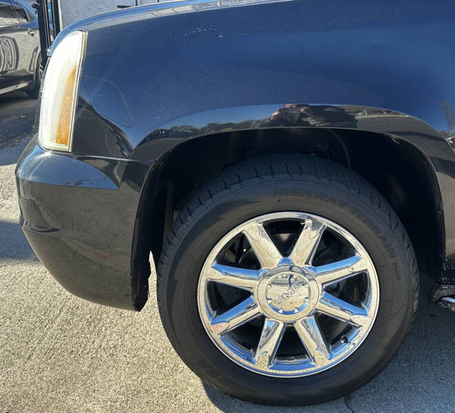 2011 GMC Yukon Denali