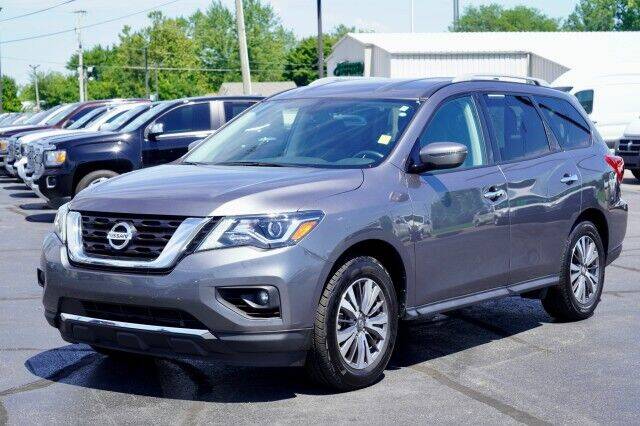 2020 Nissan Pathfinder for sale at Preferred Auto in Fort Wayne IN