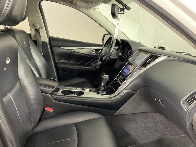 2014 Infiniti Q50 Premium