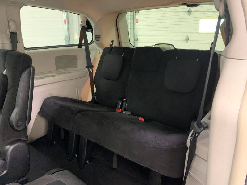 2011 Chrysler Town and Country Touring