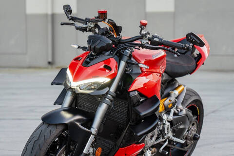 2023 Ducati Streetfighter V2