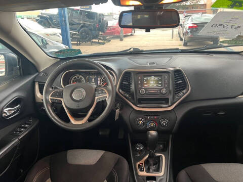 2014 Jeep Cherokee Sport