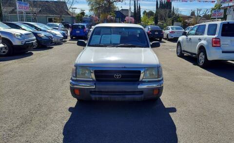 2000 Toyota Tacoma for sale at EXPRESS CREDIT MOTORS in San Jose CA
