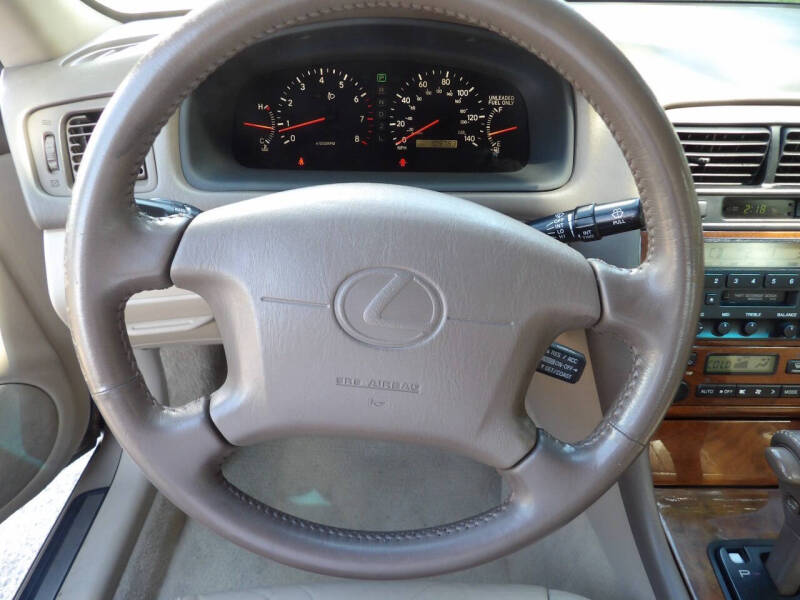 2000 Lexus ES 300