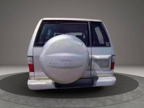 2000 Isuzu Trooper S