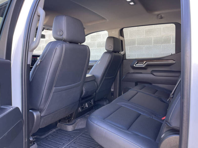 2024 GMC Sierra 1500 SLE