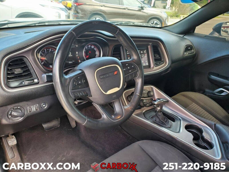 2019 Dodge Challenger SXT