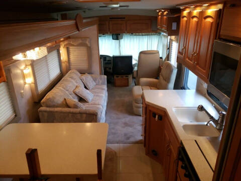 1999 Freightliner XC Chassis