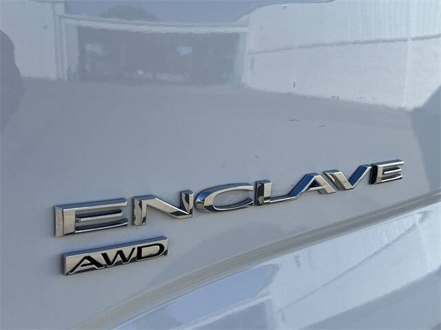 2022 Buick Enclave Essence