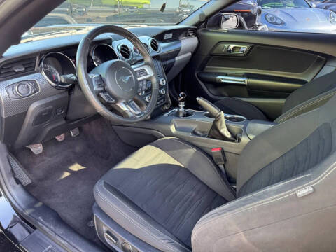 2015 Ford Mustang