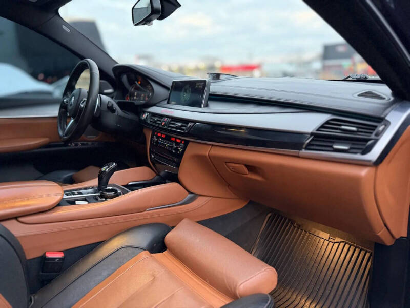2016 BMW X6 xDrive50i