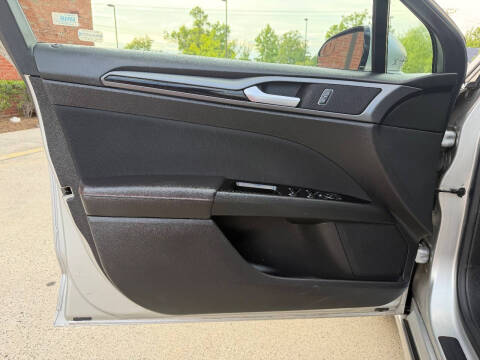 2014 Ford Fusion SE