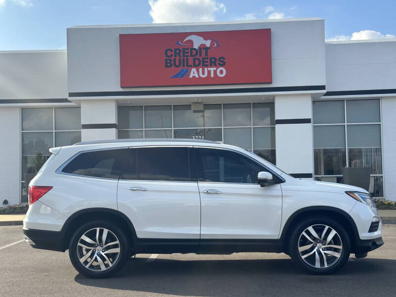 2017 Honda Pilot Touring's photo