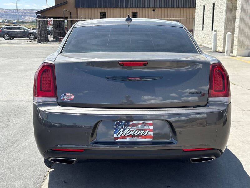 2022 Chrysler 300 S V6