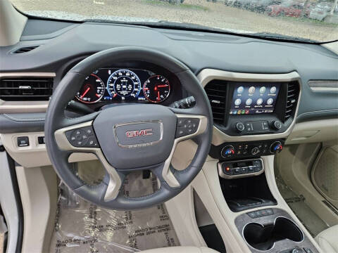 2022 GMC Acadia Denali