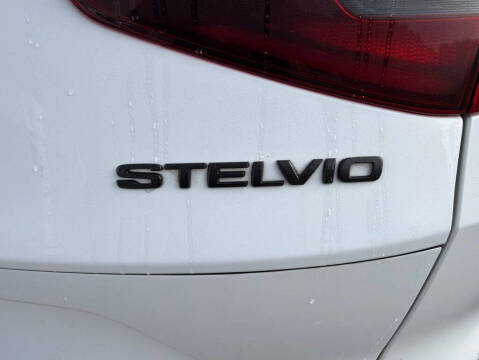 2023 Alfa Romeo Stelvio Veloce