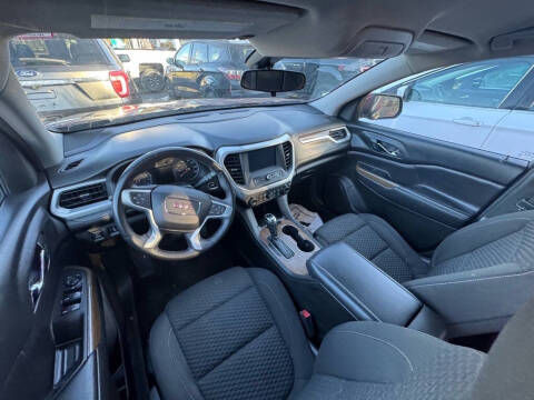 2017 GMC Acadia SLE-1