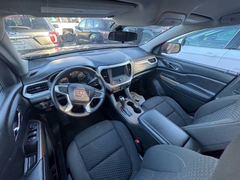 2017 GMC Acadia SLE-1