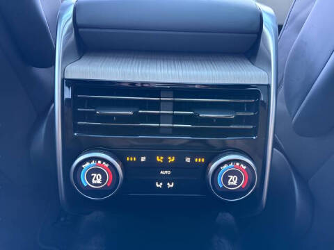 2023 Land Rover Range Rover P400 SE