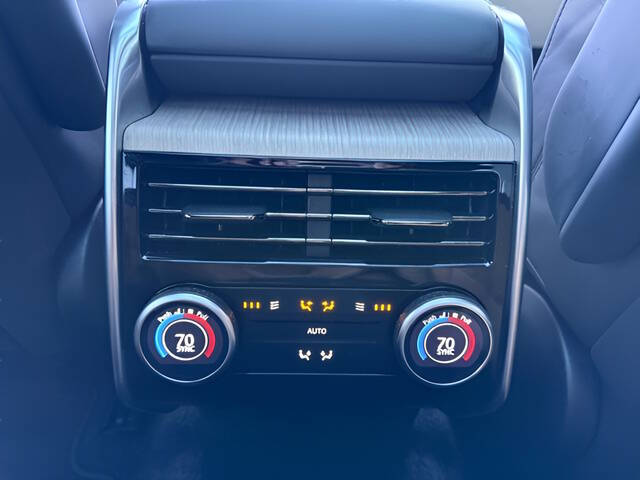 2023 Land Rover Range Rover P400 SE