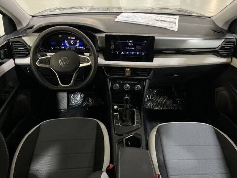 2025 Volkswagen Taos S