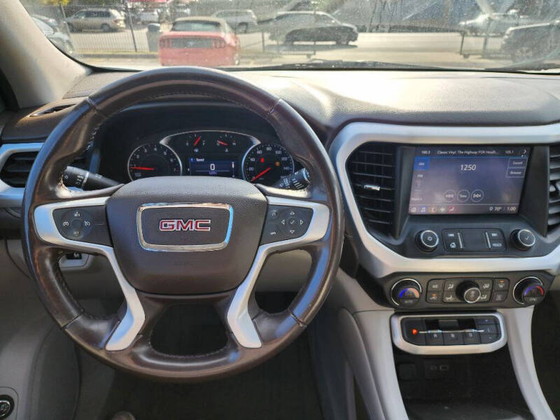 2020 GMC Acadia SLE