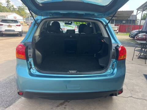 2013 Mitsubishi Outlander Sport LE