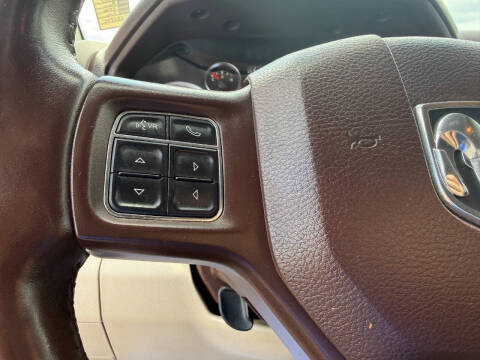 2017 RAM 3500 SLT