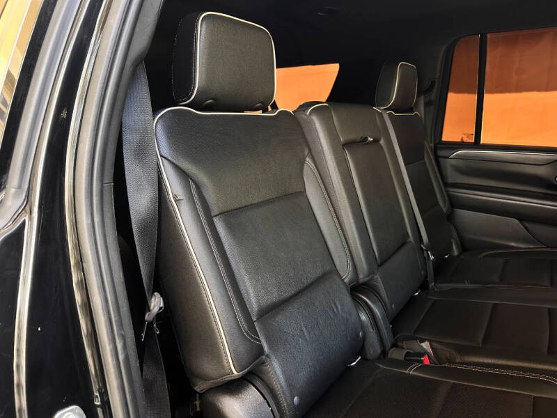 2021 GMC Yukon XL SLT