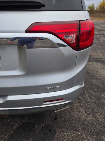 2017 GMC Acadia Denali