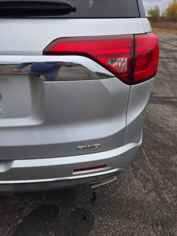 2017 GMC Acadia Denali