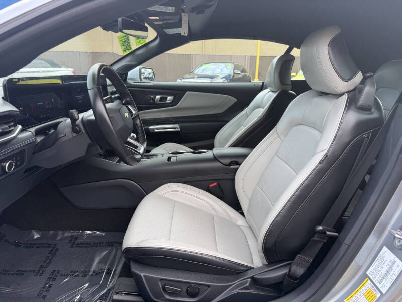 2024 Ford Mustang EcoBoost Premium