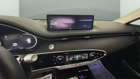 2022 Genesis GV70 2.5T Standard