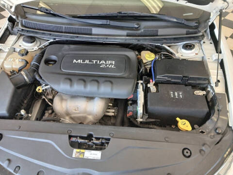 2016 Chrysler 200 S