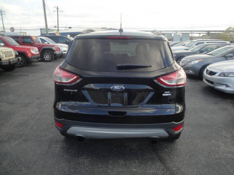 2016 Ford Escape SE