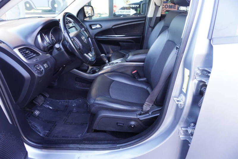 2020 Dodge Journey Crossroad