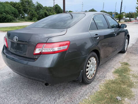 2010 Toyota Camry LE