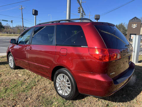 2010 Toyota Sienna XLE Limited