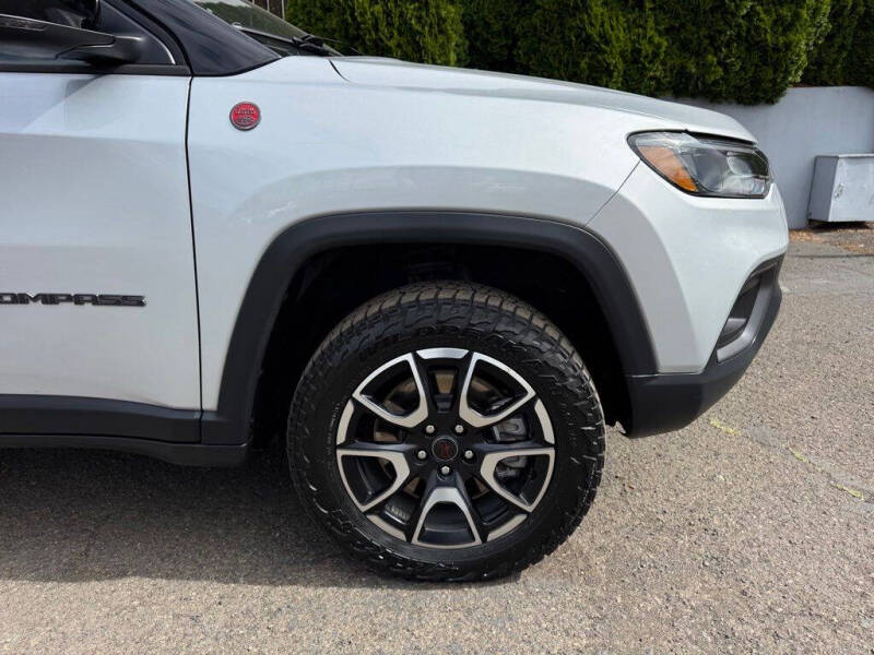 2025 Jeep Compass Trailhawk