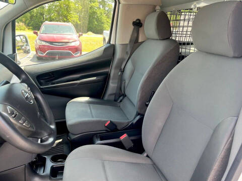 2021 Nissan NV200 SV