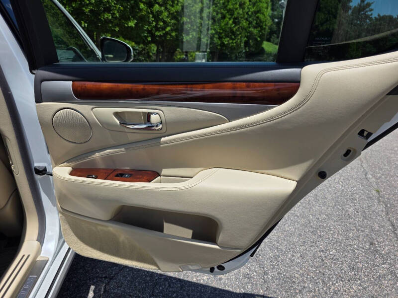 2014 Lexus LS 460