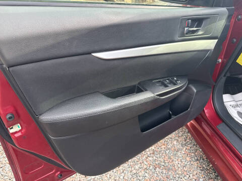 2010 Subaru Legacy 2.5i Premium