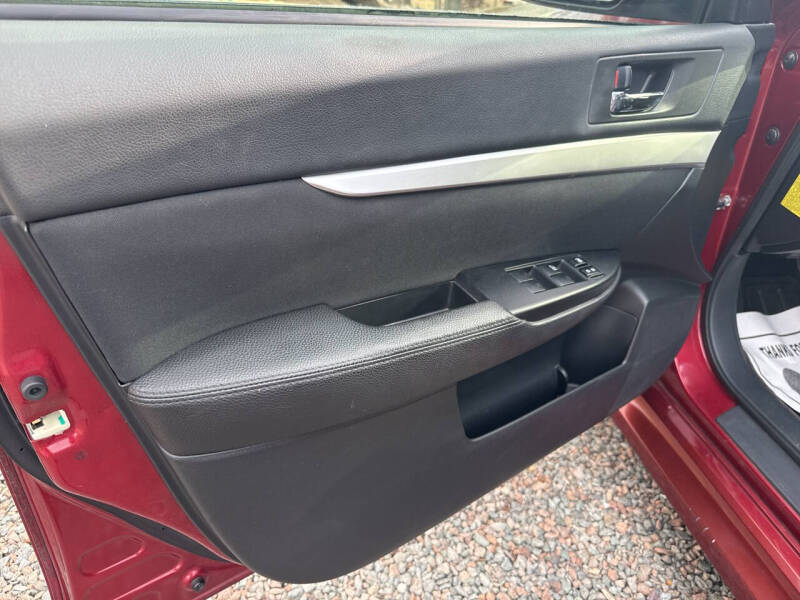 2010 Subaru Legacy 2.5i Premium