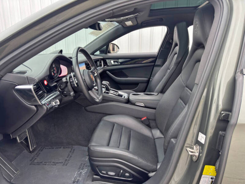 2022 Porsche Panamera